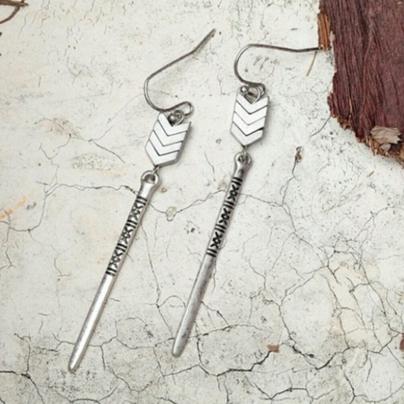 NWT Sterling Silver and Hematite Dangle Earrings - Picture 3 of 4